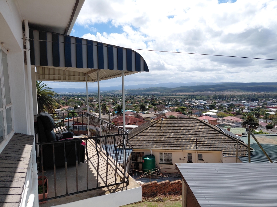 4 Bedroom Property for Sale in Heuwelkruin Eastern Cape